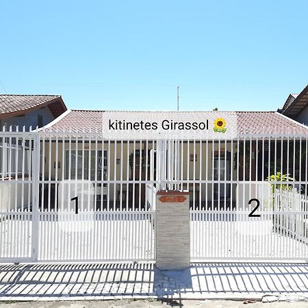 Kitinete Girassol 1 - Penha Sc - Beto Carrero Villa Exterior photo