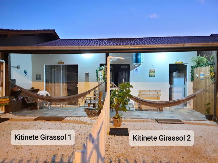 Kitinete Girassol 1 - Penha Sc - Beto Carrero Villa Exterior photo